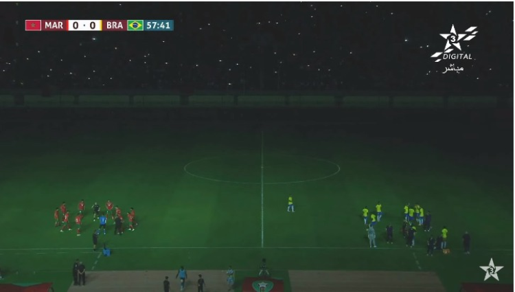 شهدت مباراة المنتخب الأولمبي المغربي لِكرة القدم وضيفه البرازيلي سهرة الخميس، انقطاع التيّار الكهربائي.