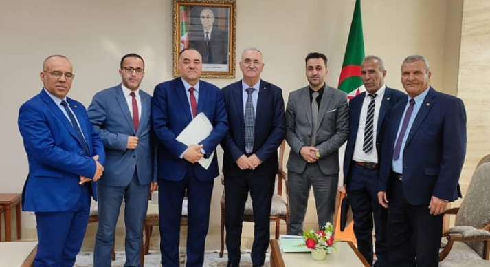 نواب ولاية الشلف يلتقون وزير المالية لبحث احتياجات الولاية