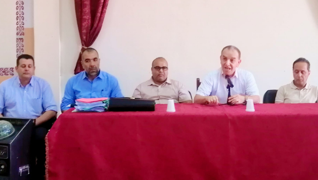 مدير التربية بالشلف يشرف على اجتماع تنسيقي استعدادًا لامتحان شهادة التعليم المتوسط